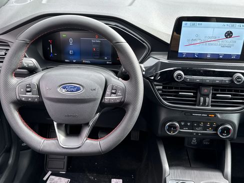 New 2025 Ford Escape ST-Line w/ Equipment Group 301A image 13