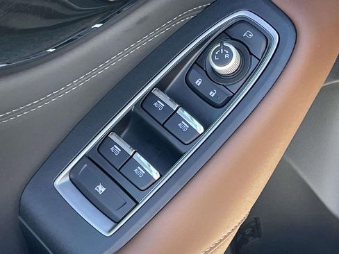 Certified 2025 Subaru Outback Touring XT w/ Tech Package 2 image 16