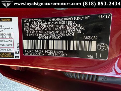 Used 2018 Toyota C-HR XLE FWD image 31