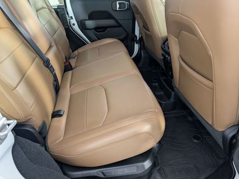 Used 2023 Jeep Wrangler Unlimited Sahara w/ Cold Weather Group image 28