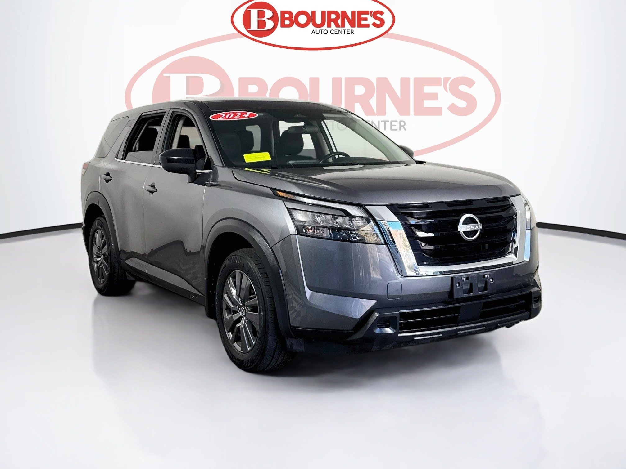 Used 2024 Nissan Pathfinder S AWD/4WD image 1