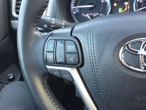 Certified 2019 Toyota Highlander Limited image 26