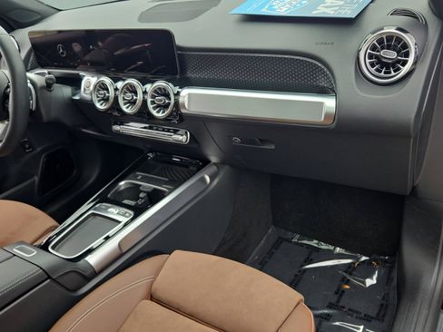 Used 2026 Mercedes-Benz GLB 250 image 18