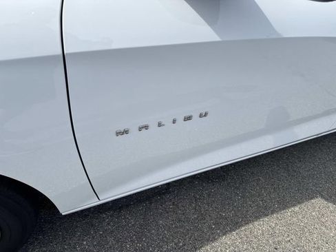 Used 2025 Chevrolet Malibu LT image 14