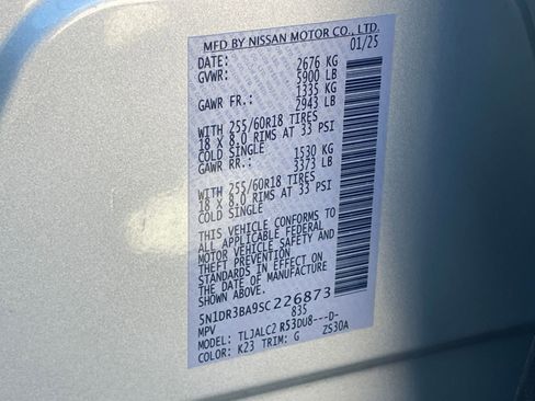 Used 2025 Nissan Pathfinder SV image 32