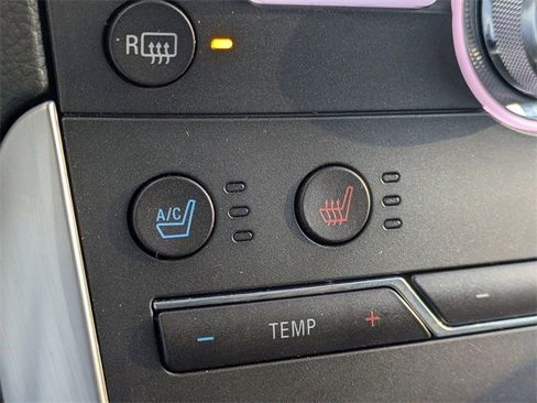 Used 2018 Ford Edge Titanium w/ Equipment Group 302A image 25