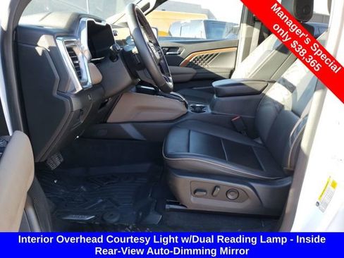 Used 2023 GMC Canyon Denali image 15