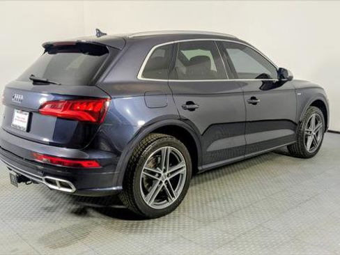 Used 2018 Audi SQ5 Premium Plus w/ Navigation Package image 7