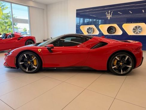 Used 2023 Ferrari SF90 Spider AWD/4WD image 14