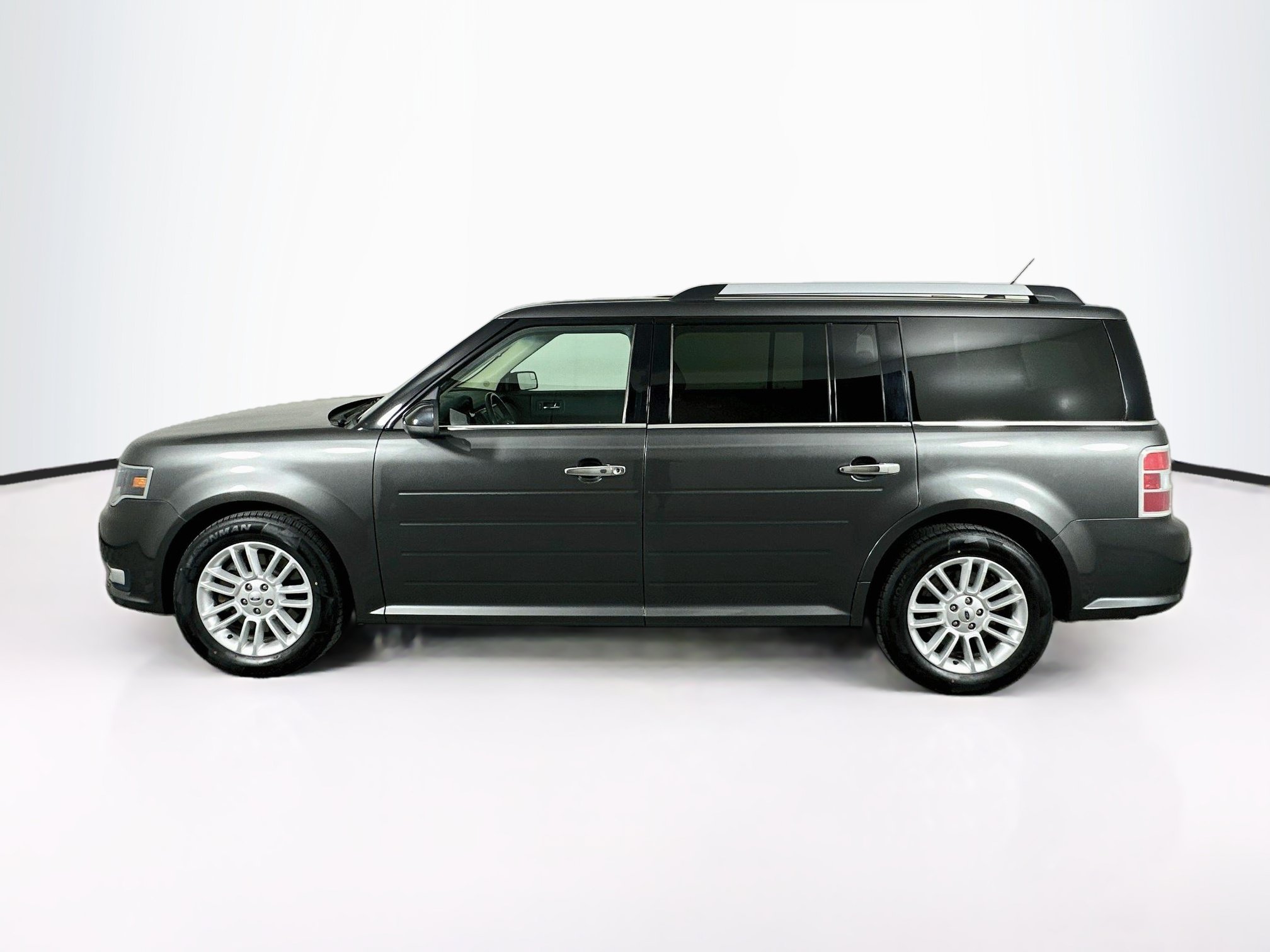 Used 2019 Ford Flex SEL w/ Class III Trailer Tow Package AWD/4WD image 4