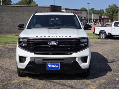 New 2027 Ford Expedition Platinum w/ Stealth Appearance Package