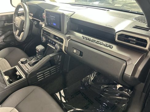 Used 2025 Toyota Tacoma TRD Sport RWD image 27