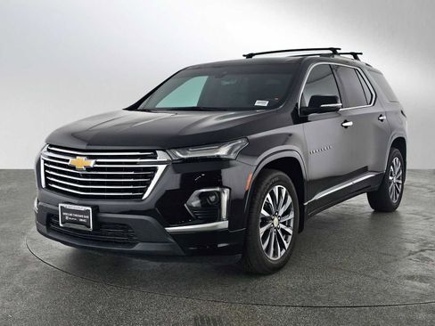 Used 2023 Chevrolet Traverse Premier image 7