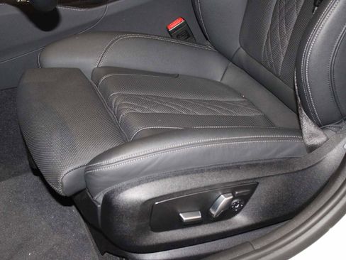 Certified 2022 BMW 530i w/ M Sport Package image 13