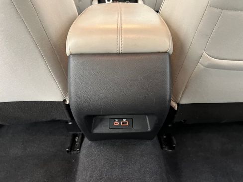 Used 2024 Nissan Altima 2.5 SV FWD image 17