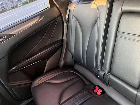 Used 2017 Lincoln MKC Premiere image 26