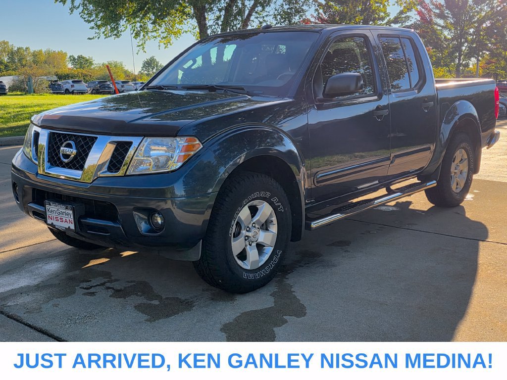 Used 2013 Nissan Frontier SV w/ SV Value Truck Pkg AWD/4WD image 8