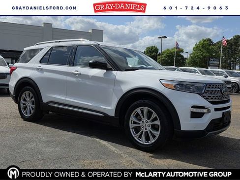 Used 2022 Ford Explorer Limited image 1