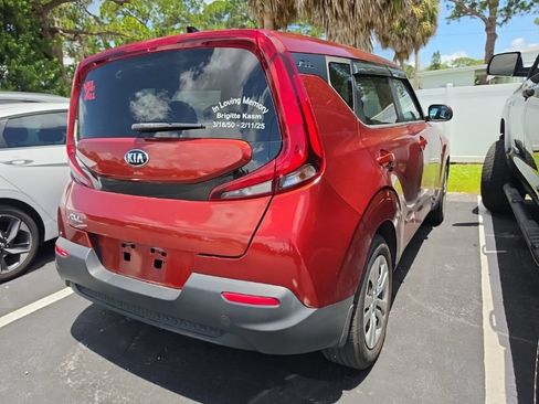 Used 2020 Kia Soul LX FWD image 14