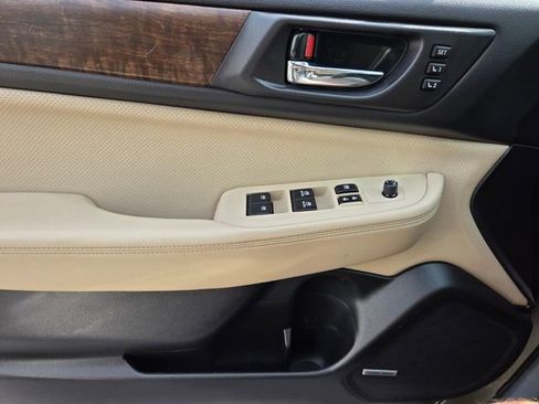 Used 2015 Subaru Outback 2.5i Limited AWD/4WD image 25