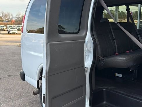 Used 2017 Chevrolet Express 2500 LS image 45