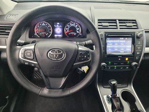 Used 2016 Toyota Camry SE image 22