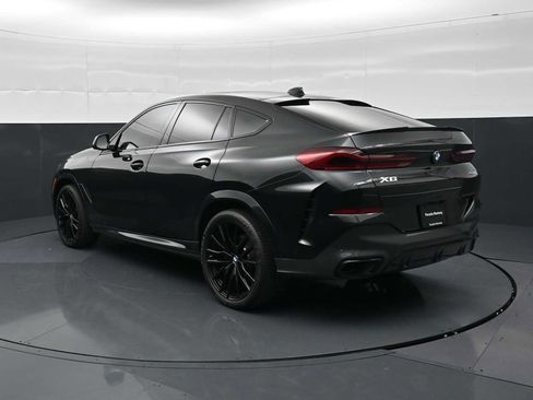 Used 2022 BMW X6 xDrive40i w/ M Sport Package AWD/4WD image 3