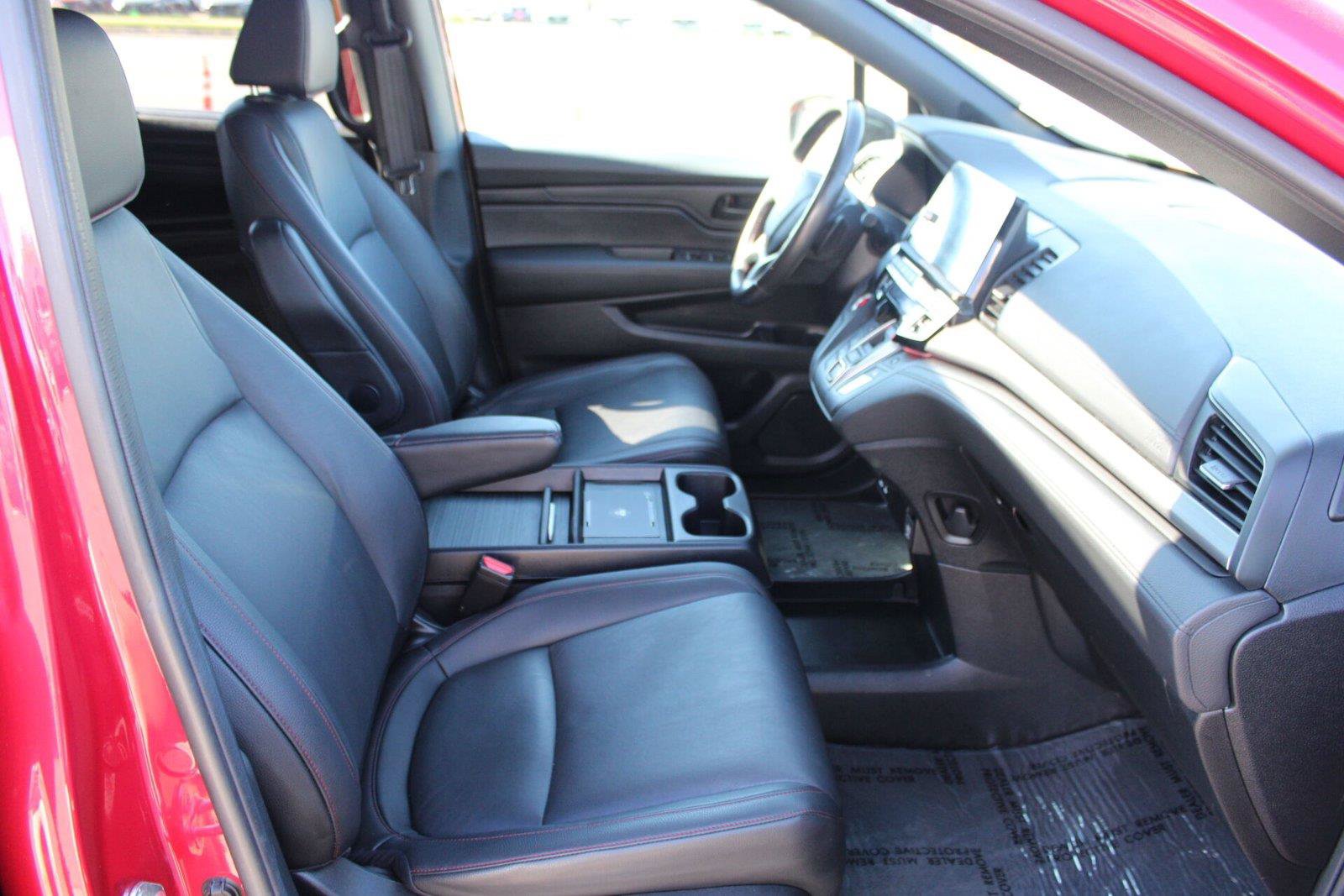 Used 2025 Honda Odyssey Sport-L image 11