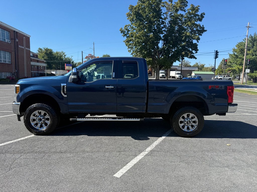 Used 2019 Ford F250 XLT w/ XLT Premium Package AWD/4WD image 1