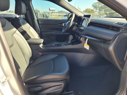 New 2026 Jeep Compass Latitude image 16