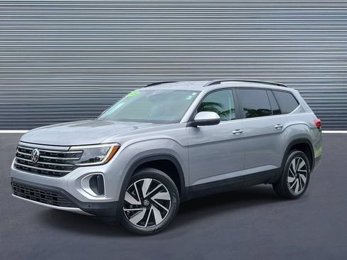 Used 2024 Volkswagen Atlas SE FWD image 1