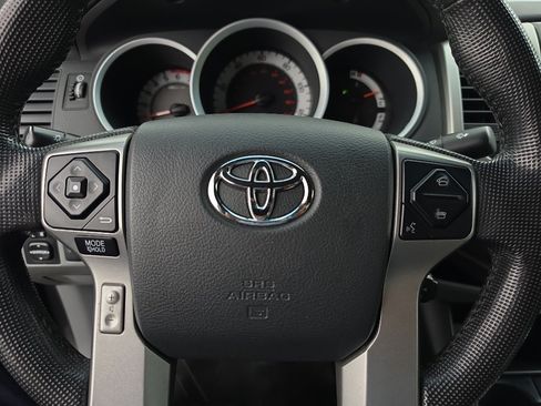 Used 2014 Toyota Tacoma 4x4 Double Cab image 24