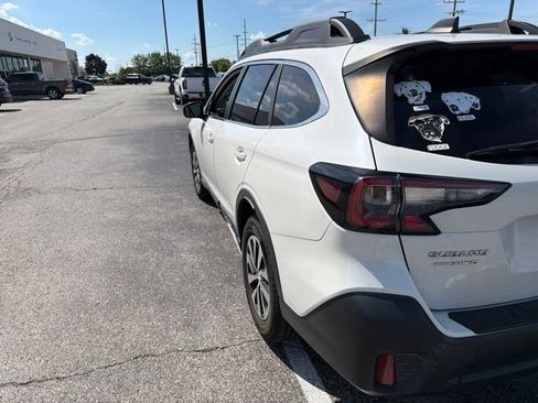 Used 2021 Subaru Outback Premium AWD/4WD image 5