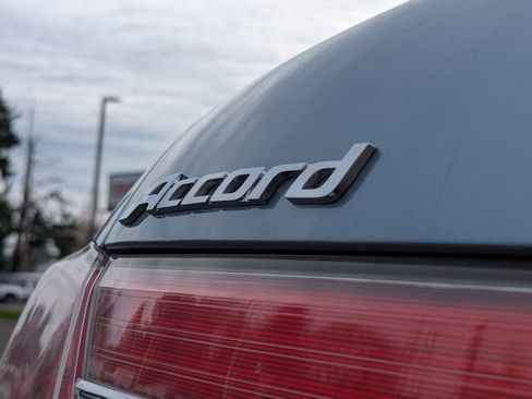 Used 2011 Honda Accord EX image 26