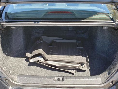 Used 2019 Honda Civic Touring image 5