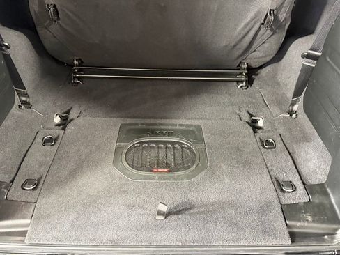 Used 2021 Jeep Wrangler Rubicon image 27