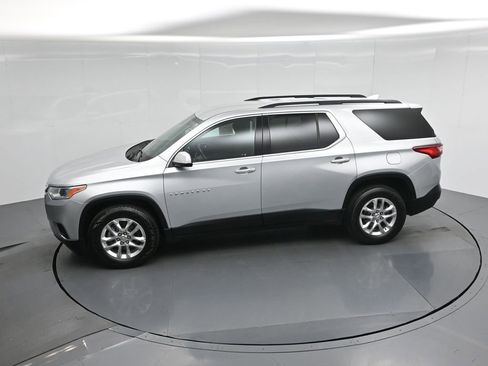 Used 2021 Chevrolet Traverse LT image 46
