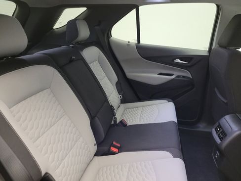 Used 2021 Chevrolet Equinox LT FWD image 19