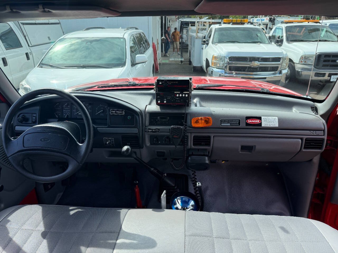 Used 1995 Ford F450 2WD Regular Cab Super Duty image 54