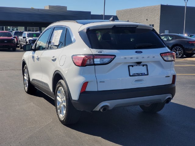 Certified 2022 Ford Escape SE w/ Convenience Package AWD/4WD image 3