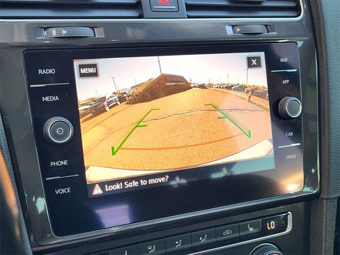 Used 2018 Volkswagen Golf Alltrack SEL image 13