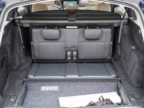 Used 2017 Mercedes-Benz E 400 4MATIC Wagon image 33