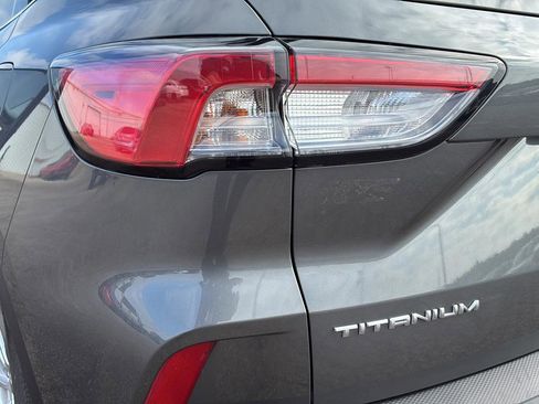 Used 2021 Ford Escape Titanium w/ Titanium Elite Package FWD image 30