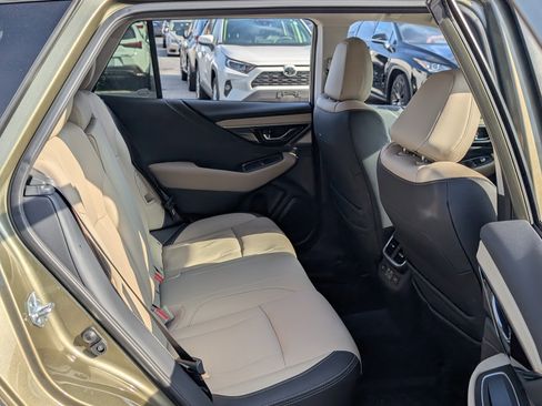 Used 2023 Subaru Outback Limited image 11