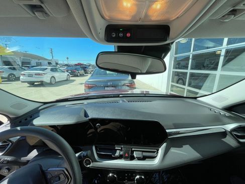 Used 2025 Chevrolet TrailBlazer LT image 33