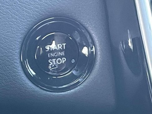 New 2025 Nissan Armada Platinum w/ Convenience Package image 29