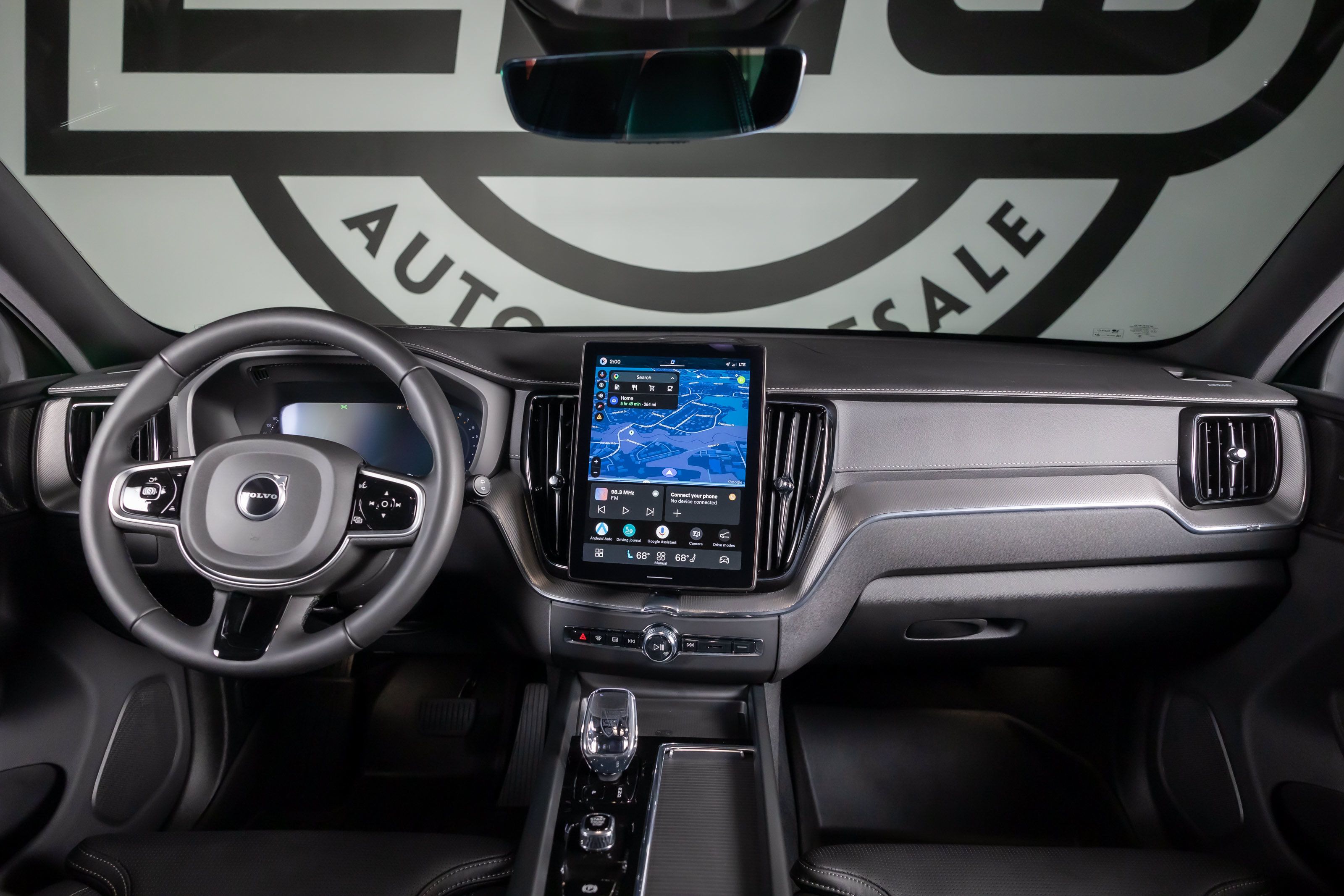 Used 2026 Volvo XC60 B5 Ultra w/ Protection Package Premier AWD/4WD image 3