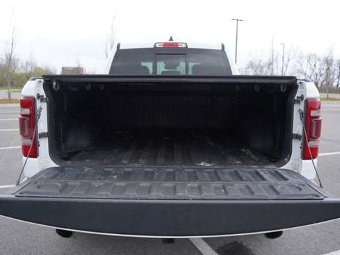 Used 2022 RAM 1500 Laramie AWD/4WD image 17