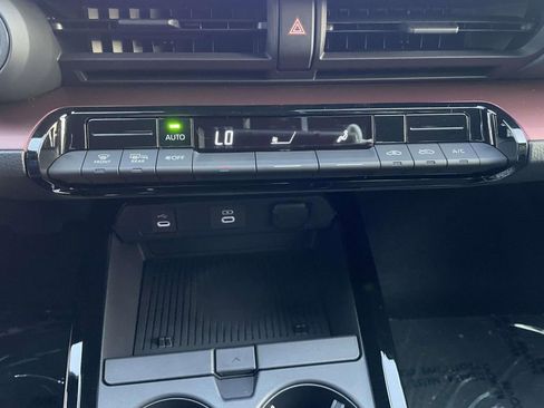 New 2026 Toyota Prius SE image 41