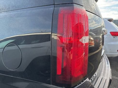 Used 2019 Chevrolet Tahoe LS image 22
